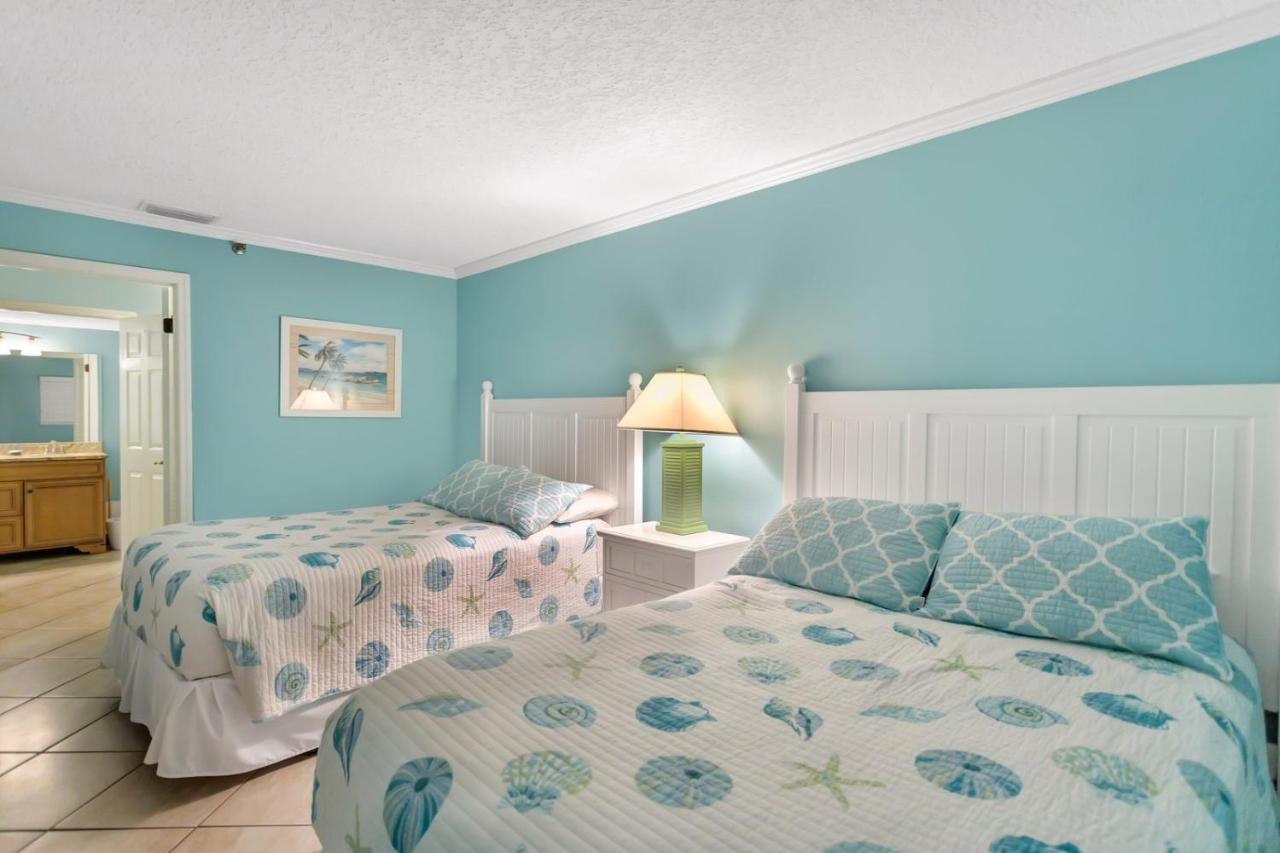 106 Beach Place Condos Сейнт Пийт Бийч Екстериор снимка
