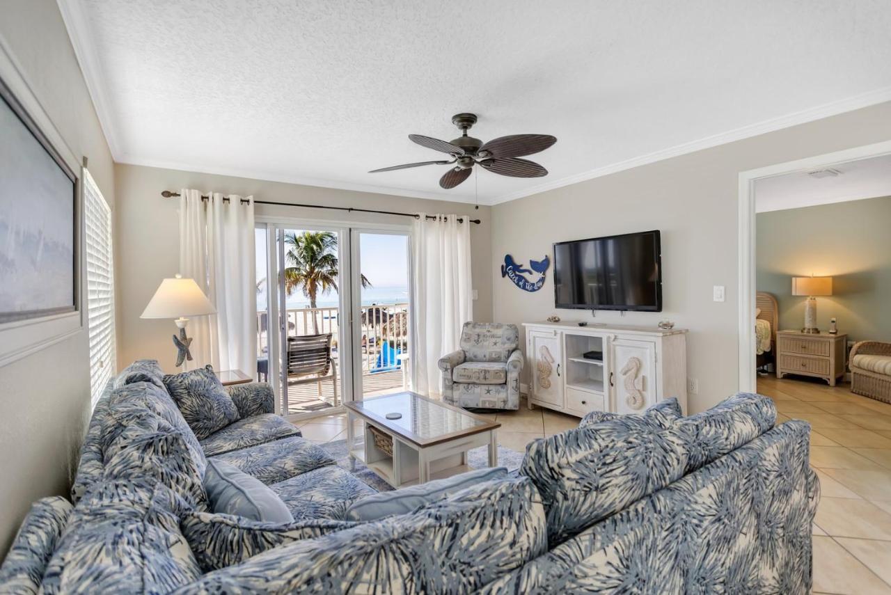 106 Beach Place Condos Сейнт Пийт Бийч Екстериор снимка