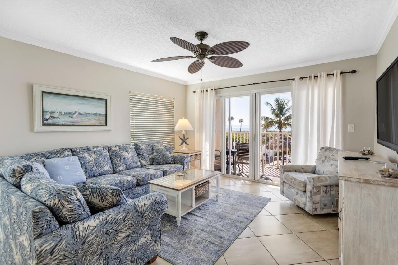 106 Beach Place Condos Сейнт Пийт Бийч Екстериор снимка